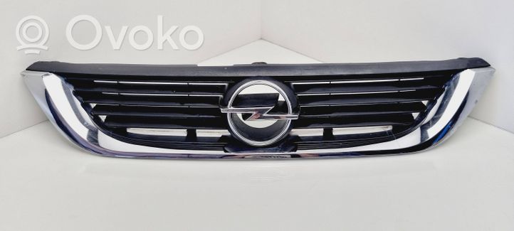 Opel Vectra B Etusäleikkö 09152352