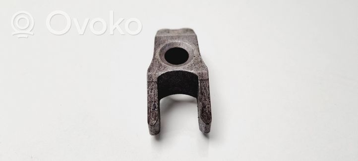 Volkswagen Sharan Fuel Injector clamp holder 