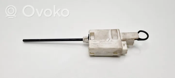 Nissan Primastar Motorino del tappo del serbatoio del carburante 8200032984