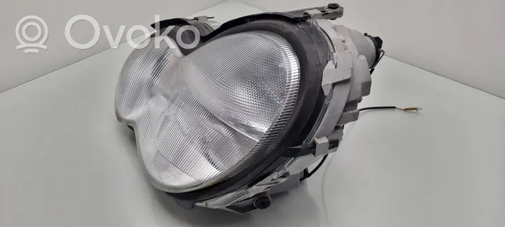 Mercedes-Benz C W203 Phare frontale A2038202359