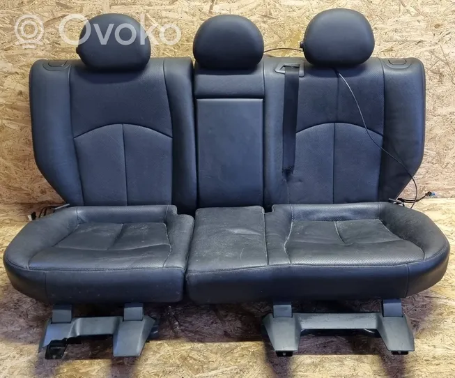 Mercedes-Benz E W211 Garnitures, kit cartes de siège intérieur avec porte A2117201971