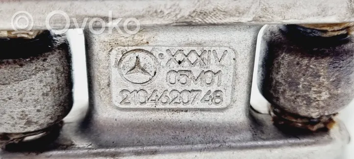 Mercedes-Benz E W211 Stūresrata ass krustsavienojums 2104620748