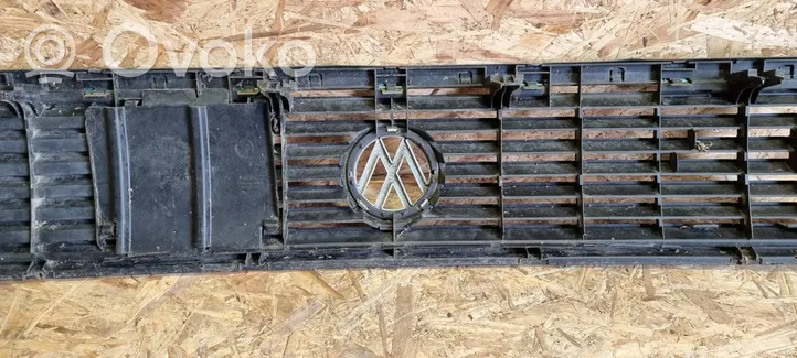 Volkswagen Golf II Maskownica / Grill / Atrapa górna chłodnicy 191853664