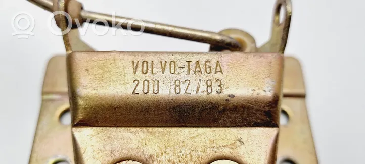 Volvo 340 -  360 Istuimen selkänojan lukituksen vastakappale 200182