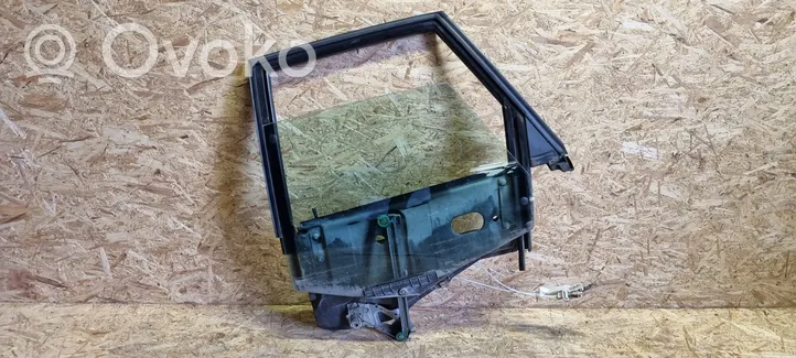 Audi 80 90 B3 Rear door window/glass frame 