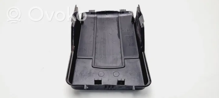 Volkswagen Golf V Couvercle de boîtier de batterie 1K0915443C