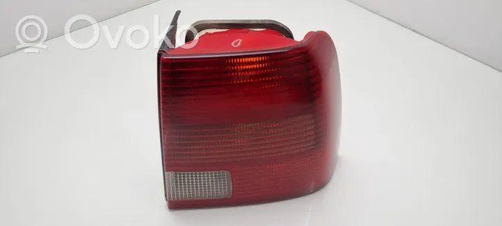 Volkswagen PASSAT B5 Lampa tylna 3B5945096G