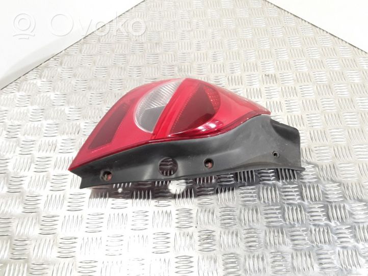 Renault Clio III Lampa tylna 89035079