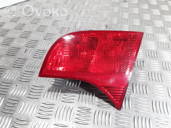 Audi A4 S4 B7 8E 8H Luci posteriori del portellone del bagagliaio 8E9945094