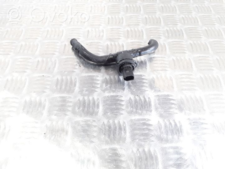 Volkswagen Touran I Kraftstofftemperatur Sensor Fühler Geber 038906081B