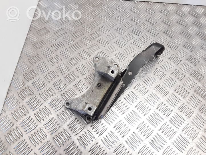 Mercedes-Benz C W204 Gearbox mounting bracket A1402421340