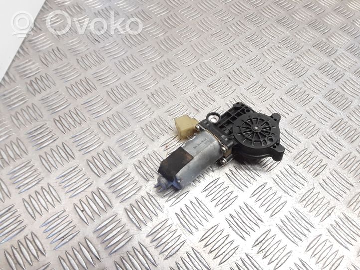 Volvo V70 Front door window regulator motor 