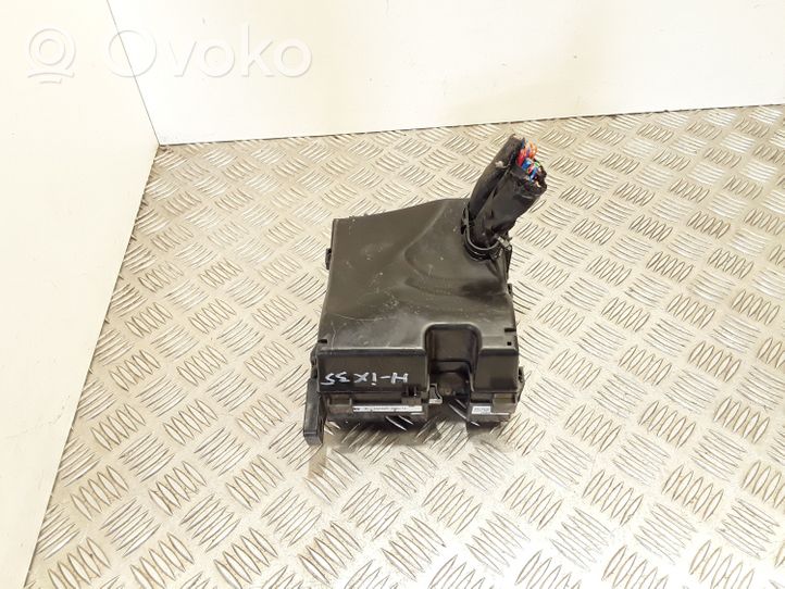 Hyundai ix35 Module de fusibles 913022Y381