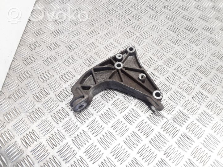 Opel Astra G Supporto di montaggio scatola del cambio 24436121