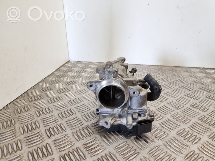 Volkswagen Touran III Throttle valve 04L128063AA