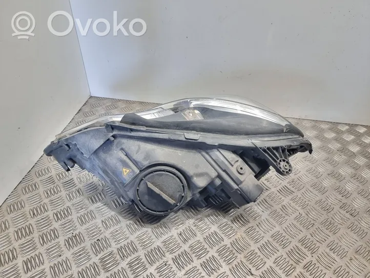 Mercedes-Benz E W212 Lampa przednia A2128206261