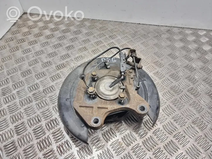 Opel Astra J Taka-akselin pyöräntuenta 12778854