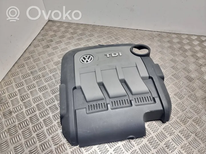 Volkswagen Cross Polo Couvercle cache moteur 03p103925