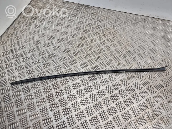 Volkswagen Cross Polo Vējstikla dekoratīvā apdare 6r0854327