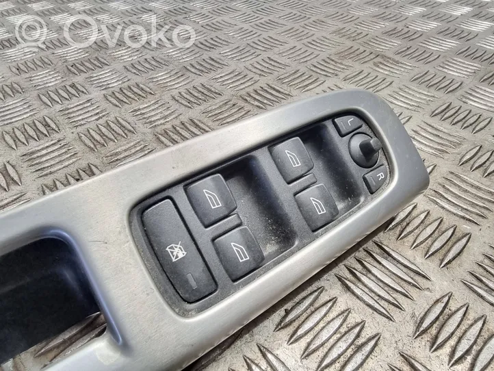 Volvo V50 Przyciski szyb 8663817