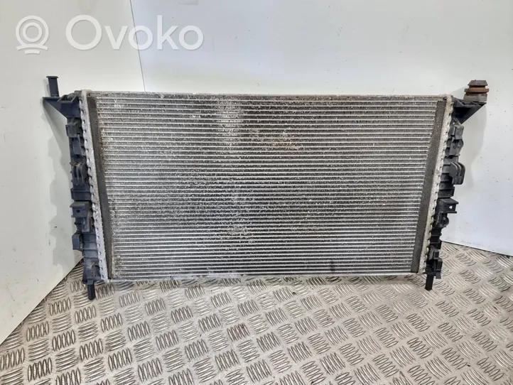 Ford C-MAX I Coolant radiator 3M5H8005TL