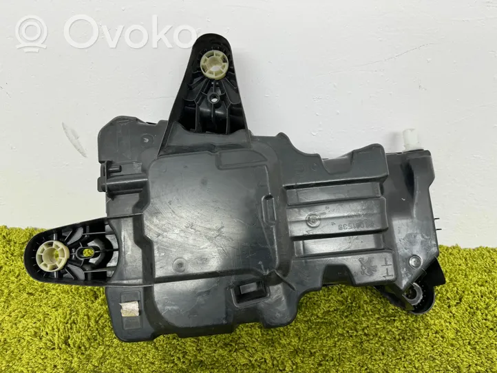 Citroen Berlingo Serbatoio vaschetta liquido AdBlue p1001539