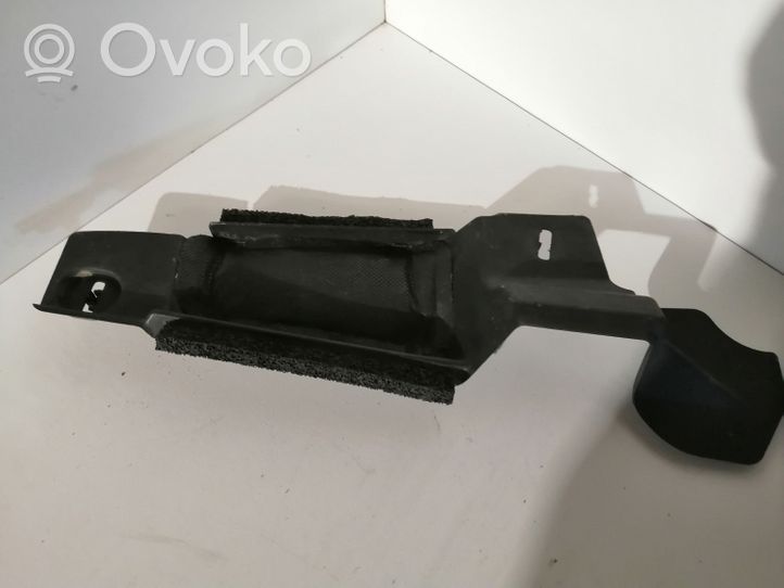 Toyota Prius (XW30) Listwa / Nakładka na błotnik przedni 5382647010