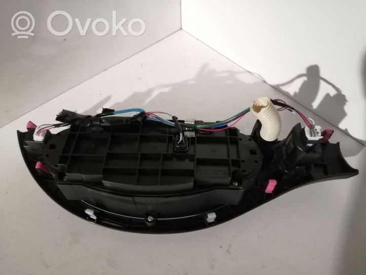 Toyota Yaris Climate control unit 559000D800