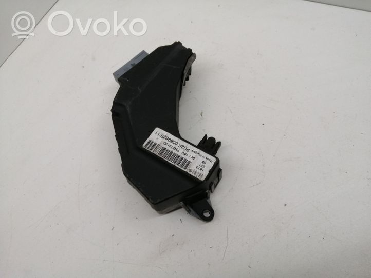 Saab 9-3 Ver1 Rezystor / Opornik dmuchawy nawiewu 273010147