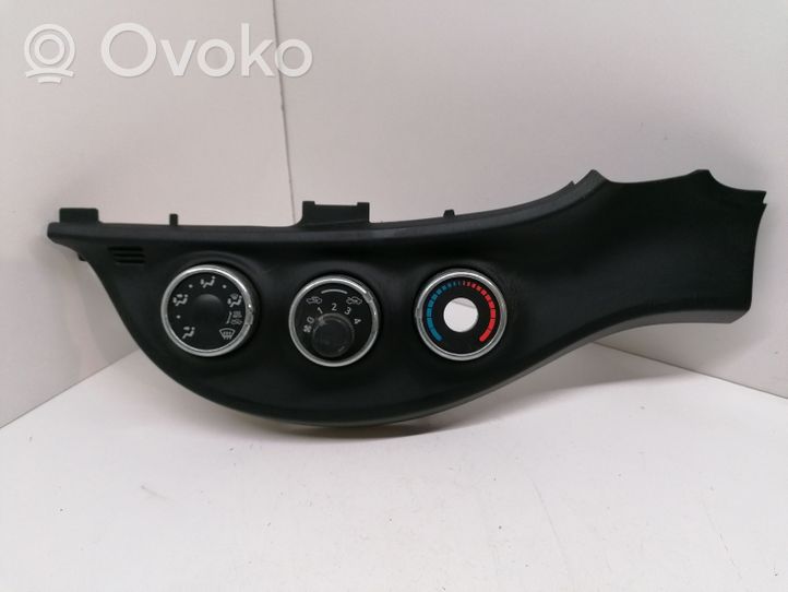 Toyota Yaris Panel klimatyzacji 554060D510