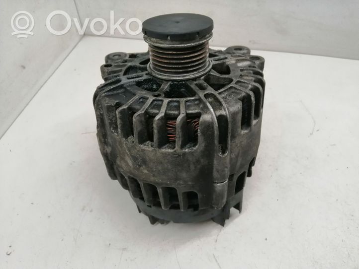 Volkswagen Golf VI Alternator 03C903025D