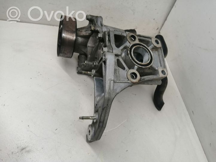 Mazda CX-7 Support de générateur / alternateur R2AA15176