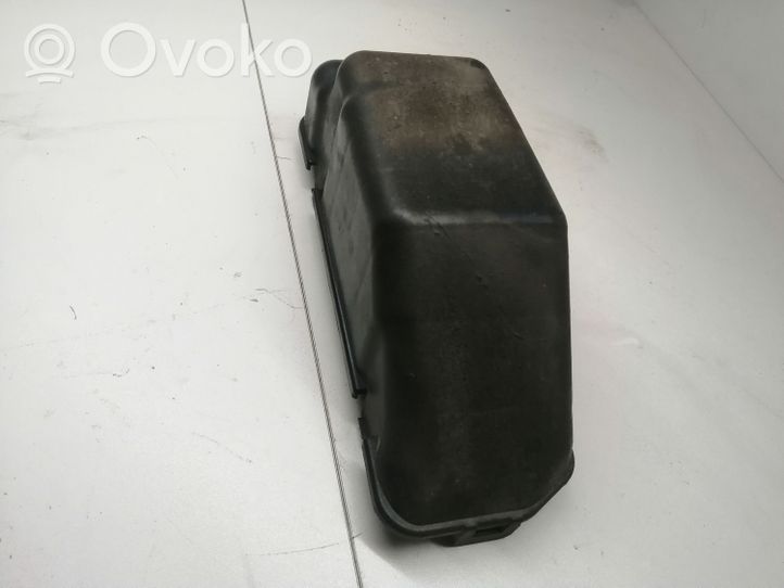 Infiniti FX Air filter box cover 