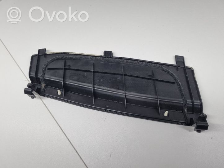 Toyota Prius (NHW20) Rivestimento del tergicristallo 55783