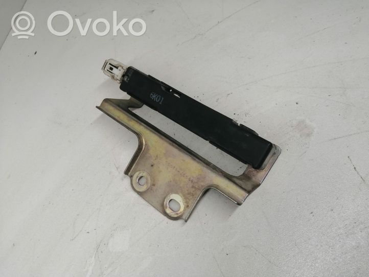 Toyota RAV 4 (XA40) Antenna autoradio 8999742010