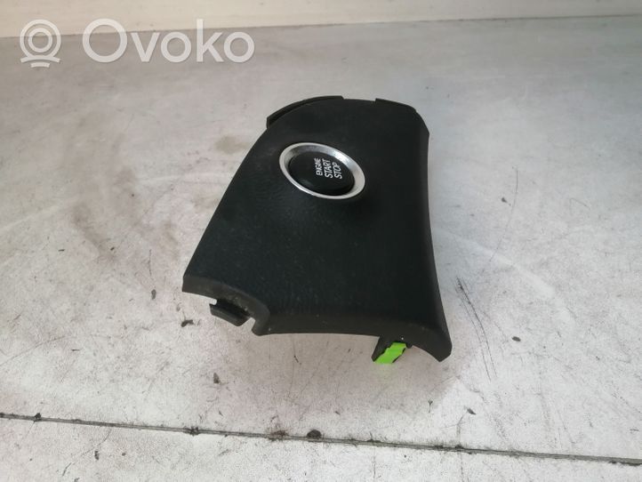 Hyundai i30 Interruttore a pulsante start e stop motore 84735A6100