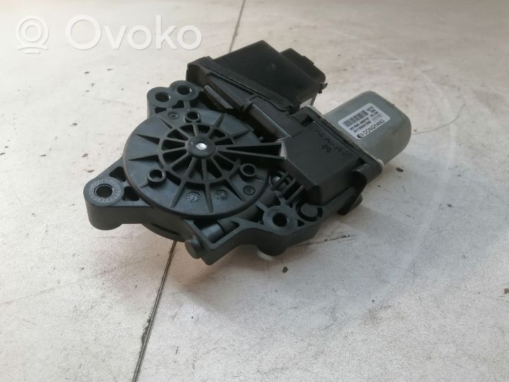 Hyundai i30 Motorino alzacristalli della portiera anteriore 82450A6010