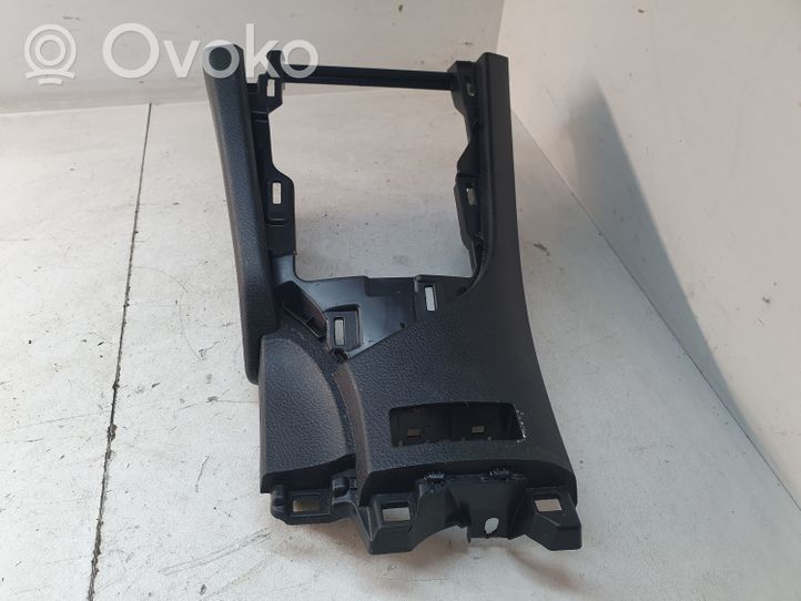 Toyota Auris E180 Other center console (tunnel) element 5883402050