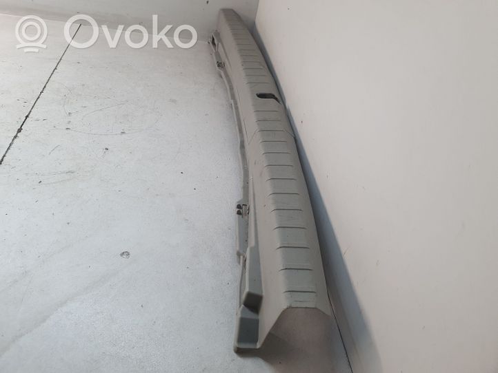 Toyota Prius (XW30) Osłona pasa bagażnika 6471647030