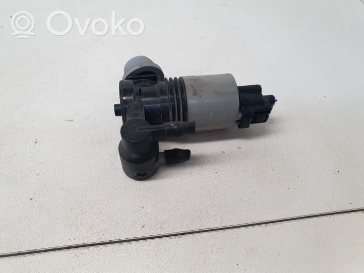 Toyota Auris E180 Tuulilasi tuulilasinpesimen pumppu 1020974001