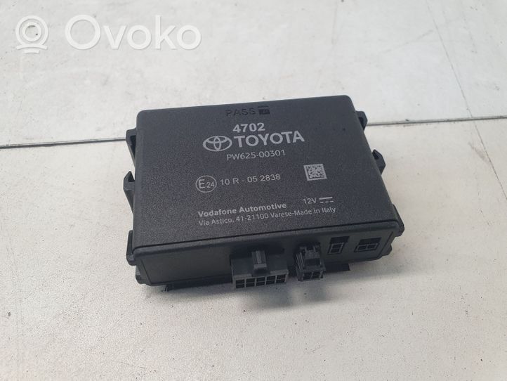Toyota Auris E180 Parkošanas (PDC) vadības bloks PW62500301