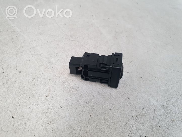 Toyota Avensis T270 Seat heating switch 453484