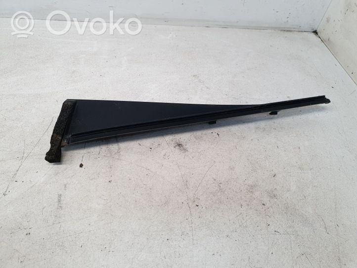 Toyota Auris E180 Muu takaoven verhoiluelementti 676160D180