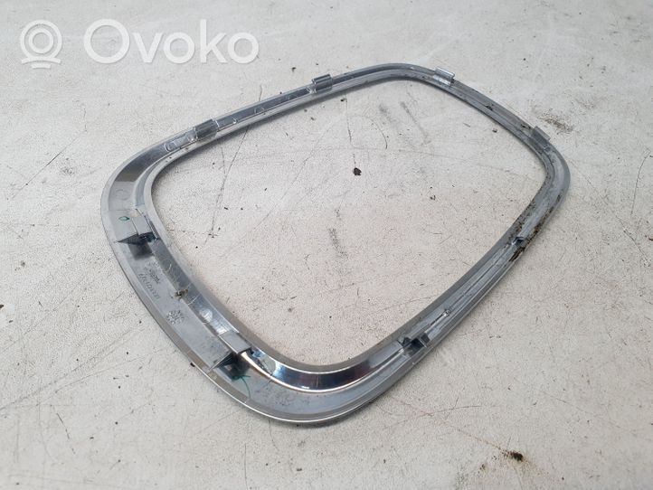 Toyota Yaris Inny elementy tunelu środkowego M0U021417