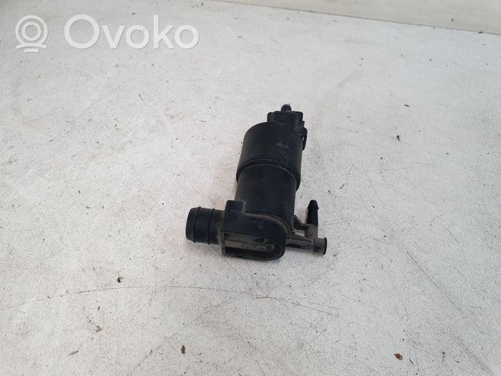 Toyota Yaris Pompe de lave-glace de pare-brise 853300F021