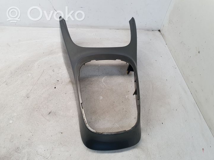 Toyota Yaris Console centrale 588210D070