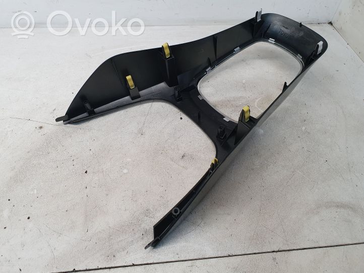 Toyota Yaris Console centrale 588210D070