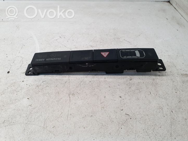 Mitsubishi L200 Autres commutateurs / boutons / leviers 8002C293V