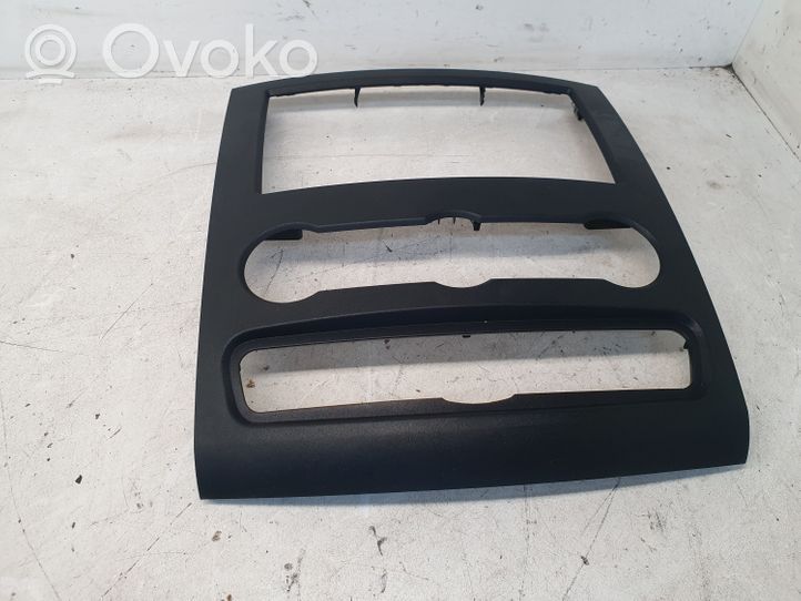 Mercedes-Benz Sprinter W901 W902 W903 W904 Panel klimatyzacji / Ogrzewania A9066800017