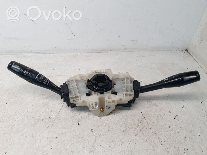 Mitsubishi Eclipse Leva/interruttore dell’indicatore di direzione e tergicristallo 8600A050